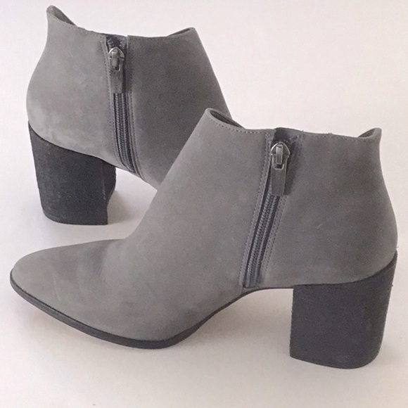 Vince Camuto VC Katrina Gray Suede  Ankle Boots Pointed Toe 3” Block Heel Zipper - Picture 8 of 8